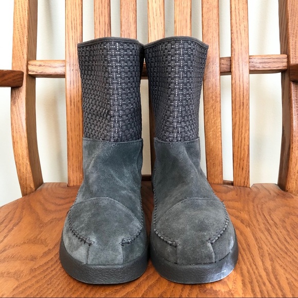 🌈 6/$60, BOBS, Suede, Grey, Winter Boot, Size 8 - Picture 2 of 8